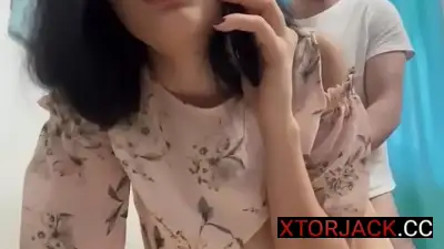 Habang kausap ni GF ang mama niya