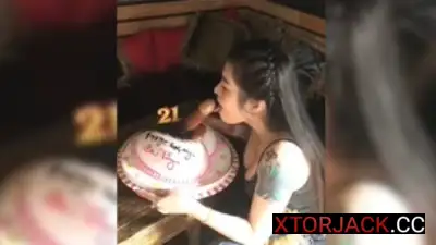Happy Birthday Cous 21 ka na pero Virgin ka pa din pwede ako na lang makauna sau