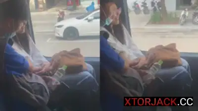 Di Makapagpigil si Boy sa Libog nya Fininger si Pinay Girl sa Bus